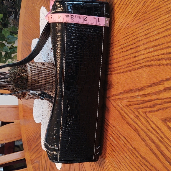 Liz Claiborne Vegan Patent Leather Purse, Wallet, Keychain Set Black - Picture 14 of 16